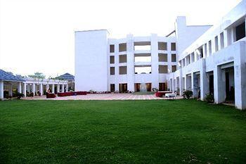 Blue Lily Beach Resort,بوري المظهر الخارجي الصورة